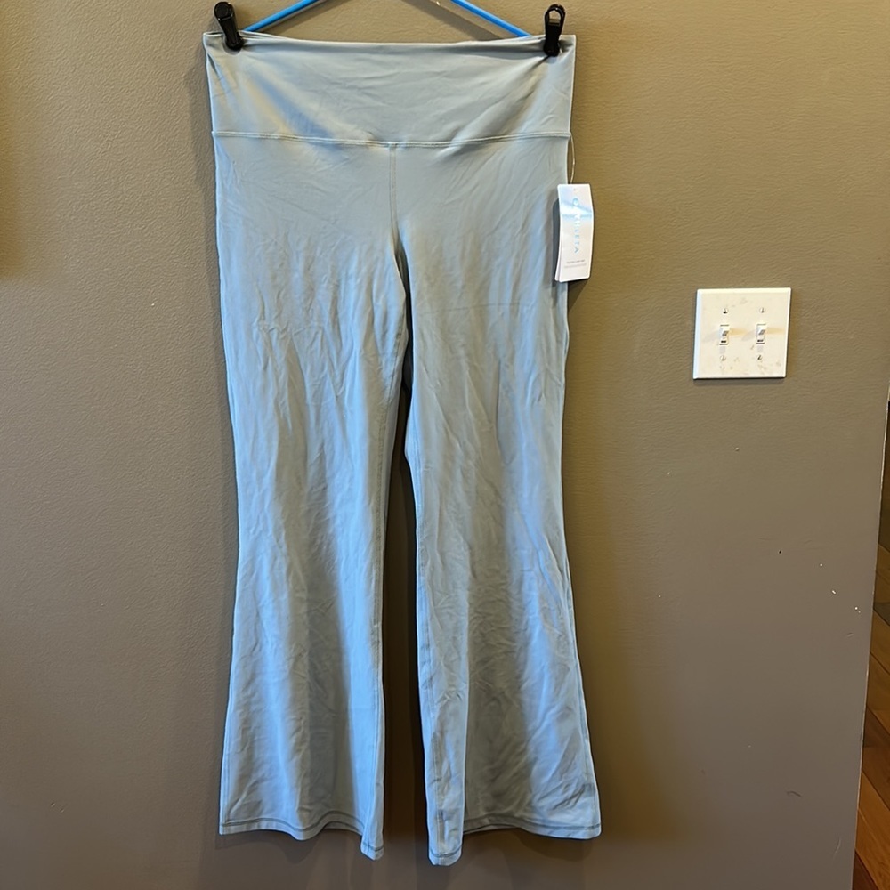 NWT Athleta Elation Flare Pant Minimalistic Grey Size XL - Picture 4 of 9
